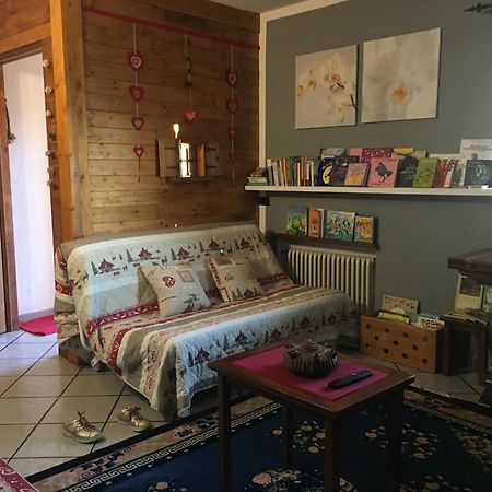 Ferienwohnung La Casa Del Bosco Aosta Exterior foto