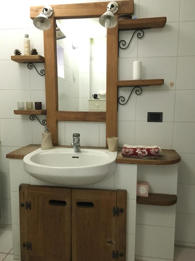 Ferienwohnung La Casa Del Bosco Aosta Exterior foto