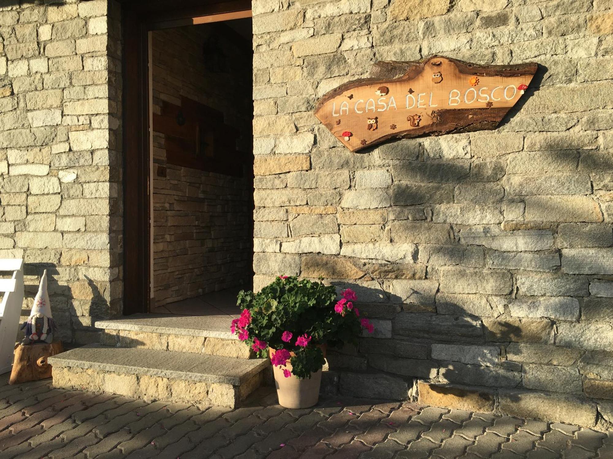 Ferienwohnung La Casa Del Bosco Aosta Exterior foto